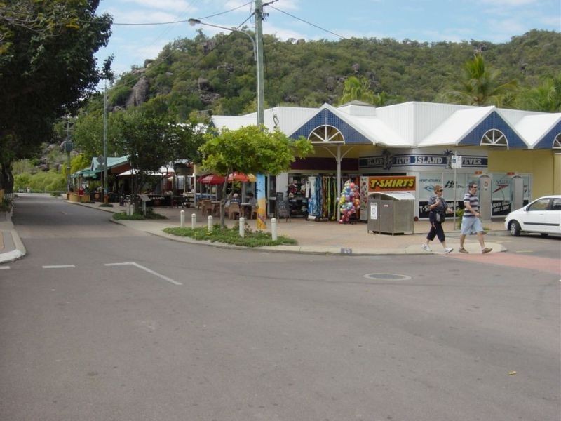 109 Horseshoe Bay Road, Horseshoe Bay, Magnetic Island QLD 4819