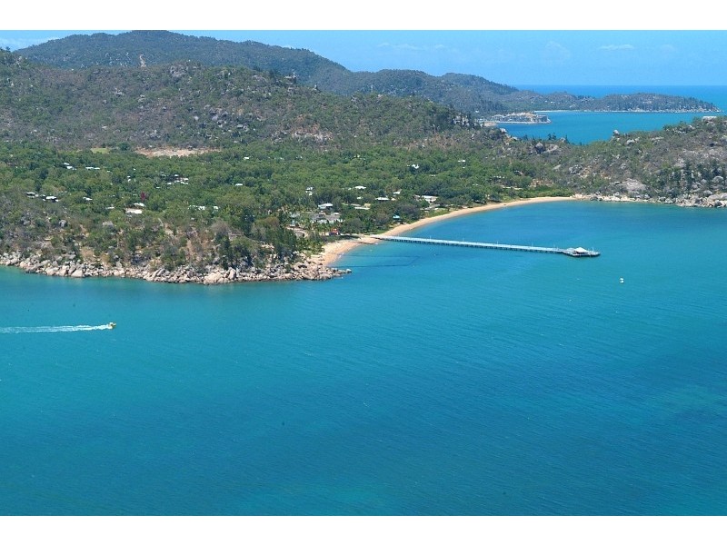 1 Picnic Street, Magnetic Island QLD 4819
