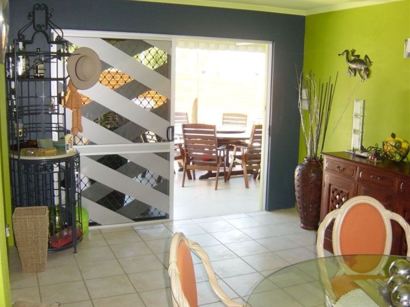 16 Yule Street, Magnetic Island QLD 4819