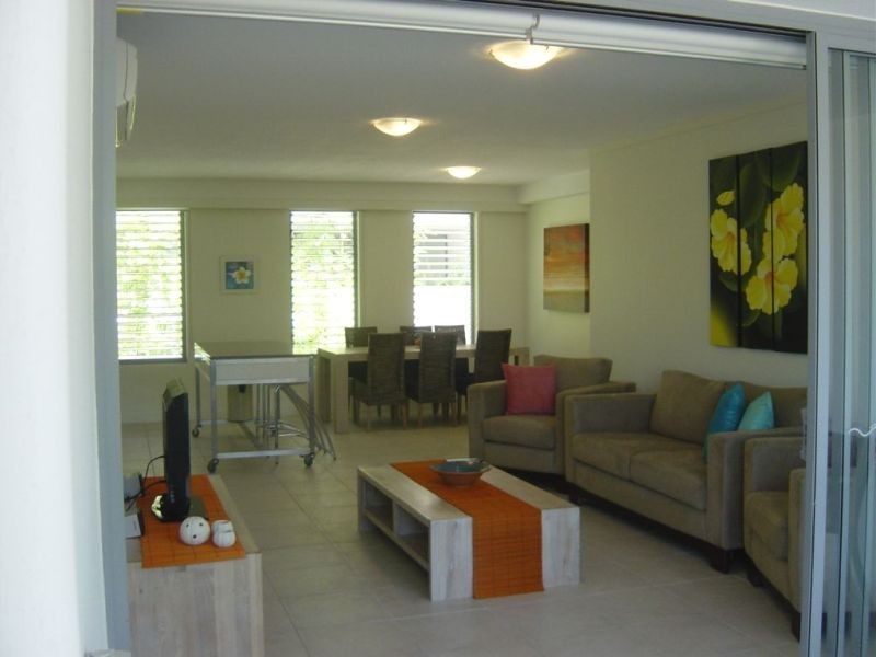 411  Blue on Blue, Magnetic Island QLD 4819