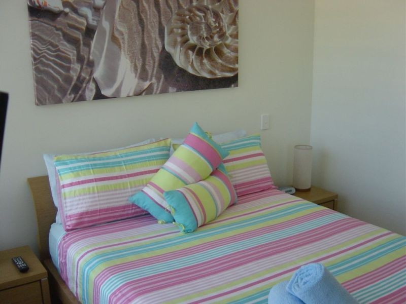 411  Blue on Blue, Magnetic Island QLD 4819