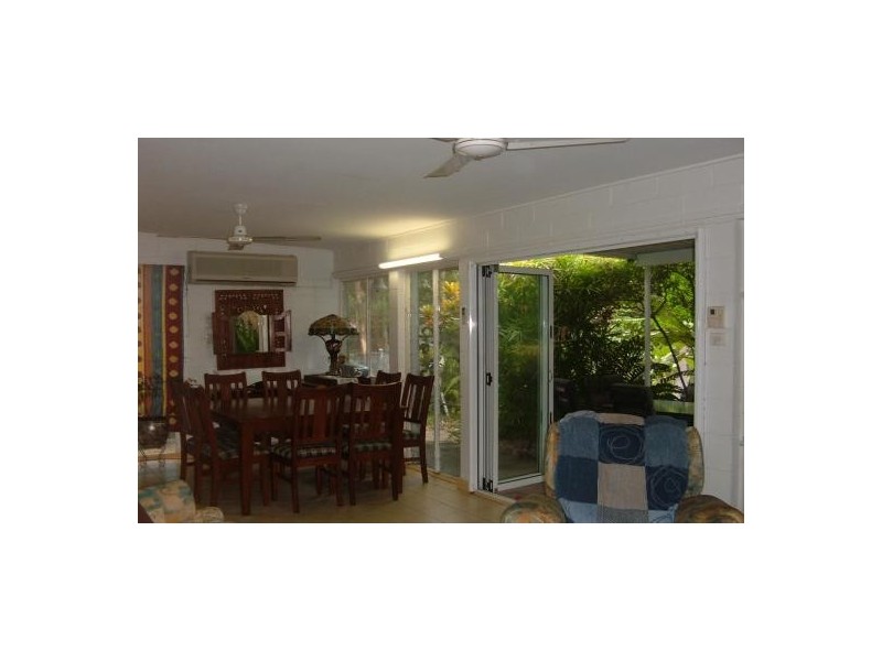 17 Colleen Street, Magnetic Island QLD 4819