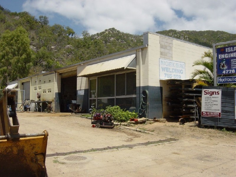 60 Kelly Street, Nelly Bay QLD 4819