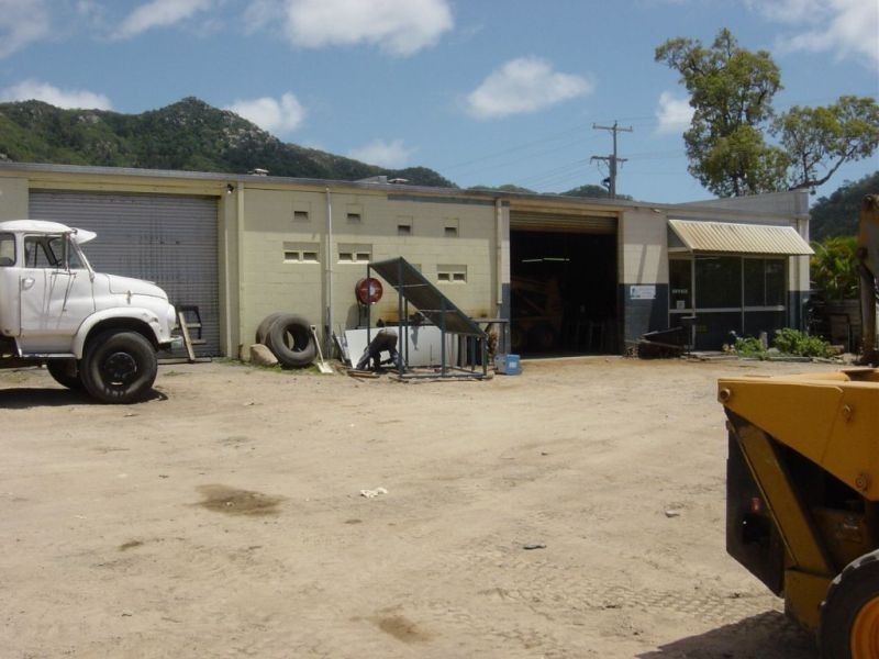 60 Kelly Street, Nelly Bay QLD 4819