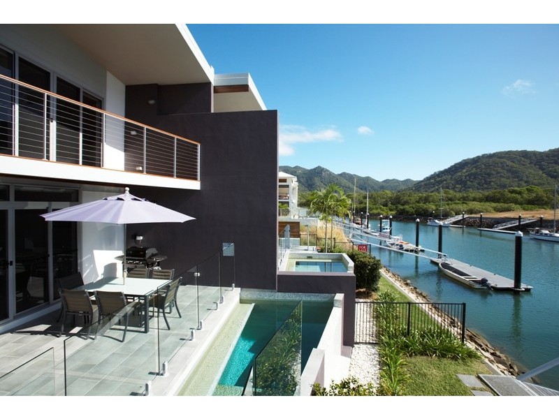 1/5 Terrace Place, Magnetic Island QLD 4819