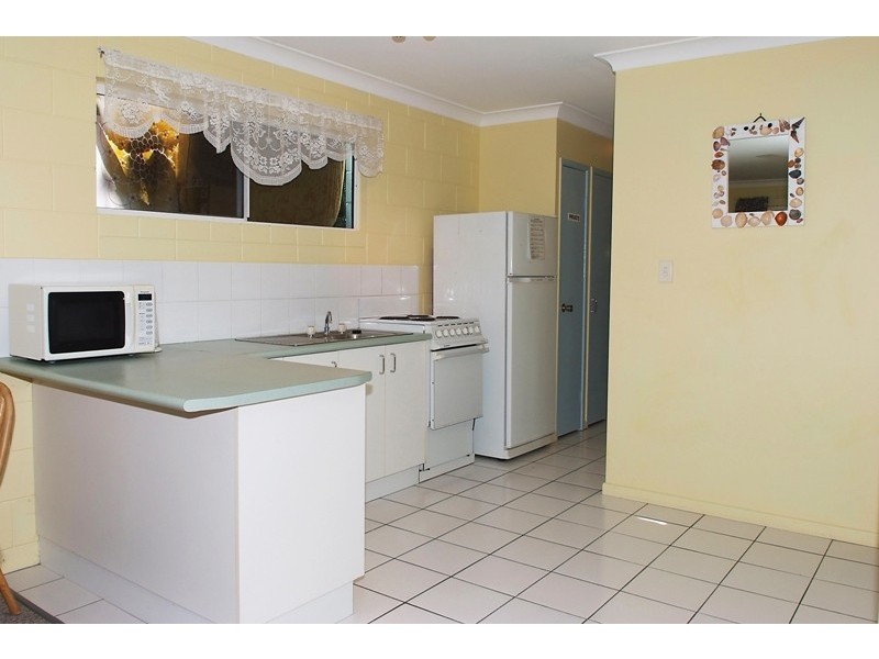 8/12 Marine Parade, Arcadia, Magnetic Island QLD 4819