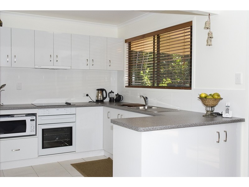 23 Compass Cres, Nelly Bay, Magnetic Island QLD 4819