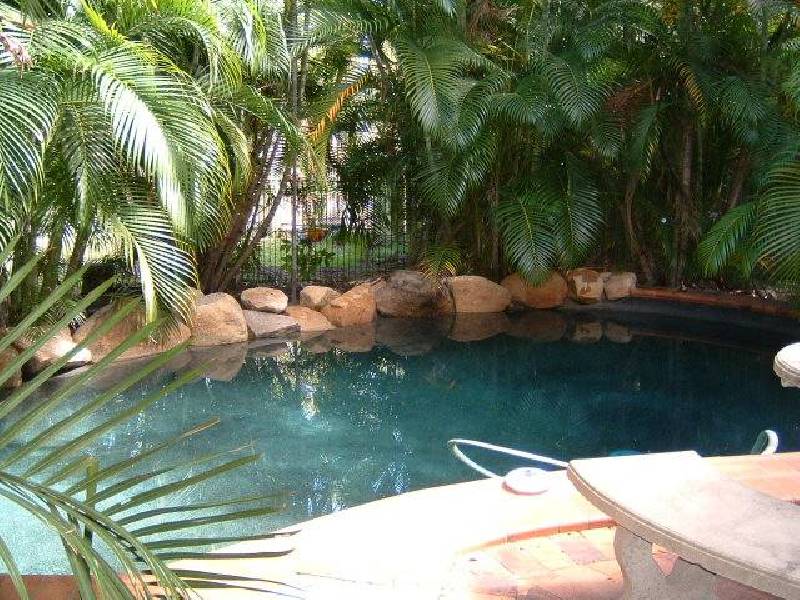 10 Bottiger Street, Magnetic Island QLD 4819