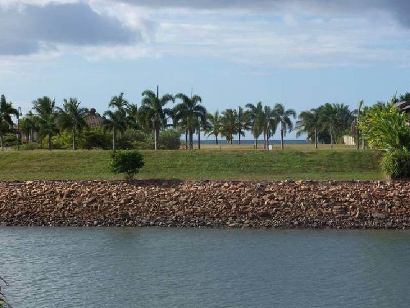 102 Keith Williams Drive, Cardwell QLD 4849