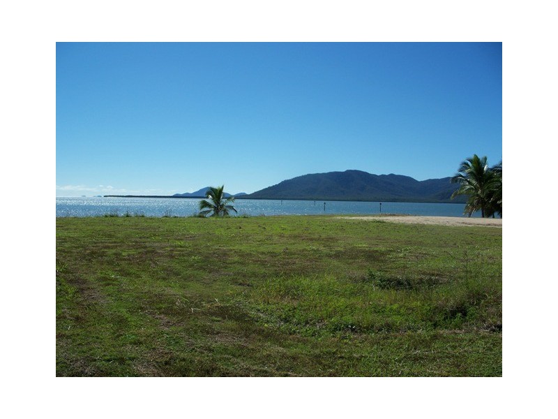 119 Keith Williams Drive, Cardwell QLD 4849