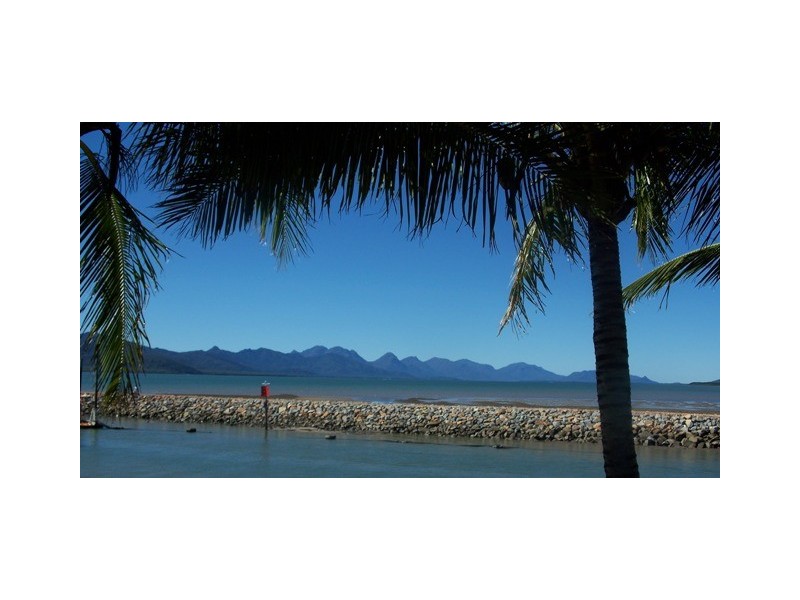 119 Keith Williams Drive, Cardwell QLD 4849