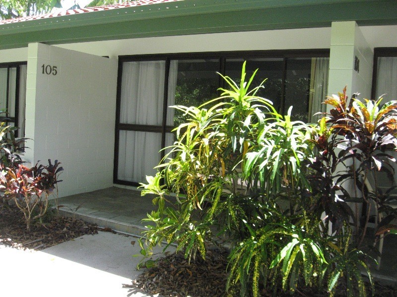 Unit 105 61 Mandalay Avenue, Nelly Bay QLD 4819