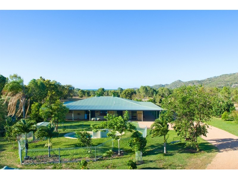 11 Dolphin Crt, Horseshoe Bay, Magnetic Island QLD 4819