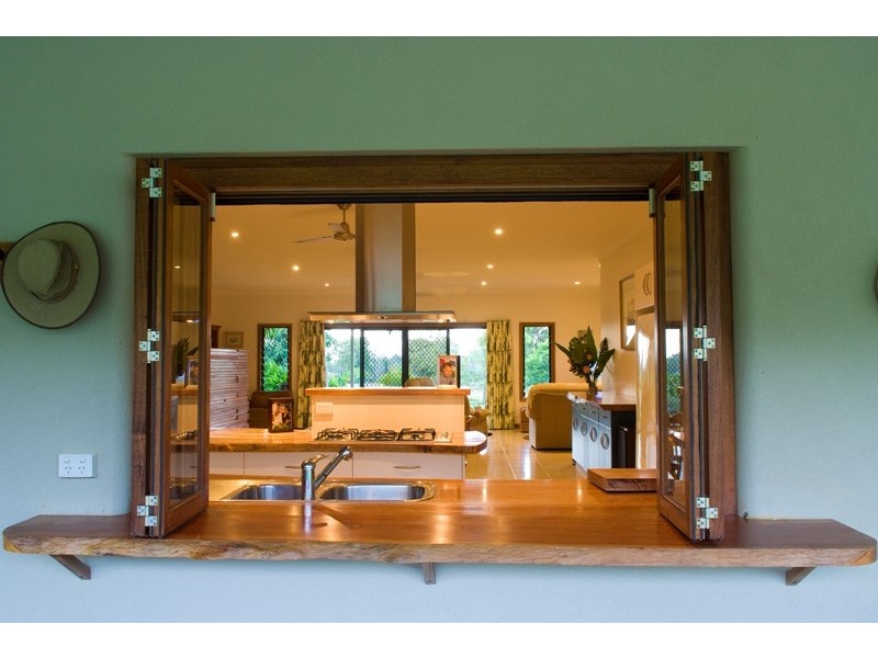 11 Dolphin Crt, Horseshoe Bay, Magnetic Island QLD 4819