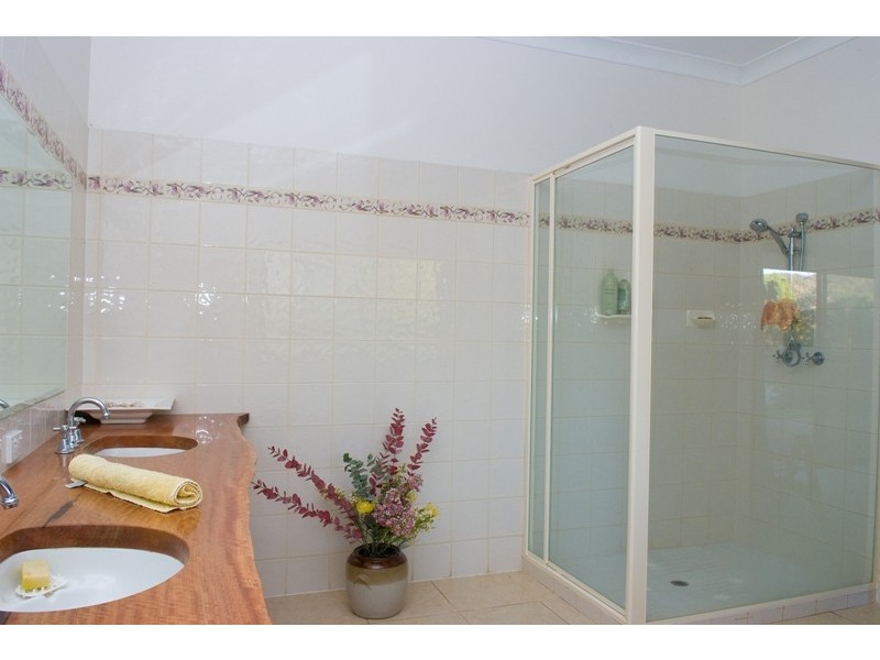 11 Dolphin Crt, Horseshoe Bay, Magnetic Island QLD 4819