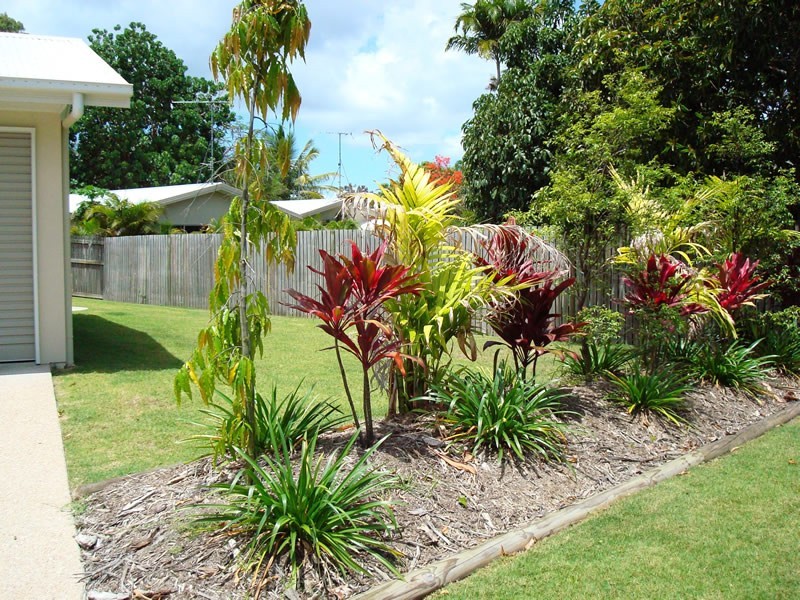 2/ 2 Winter Street, Cardwell QLD 4849
