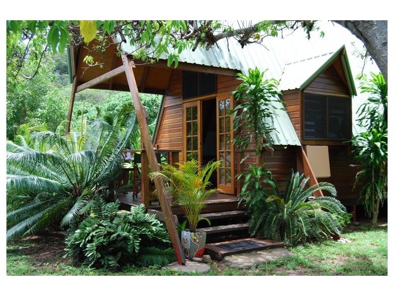 8 Somerset Court, Horseshoe Bay,, Magnetic Island QLD 4819
