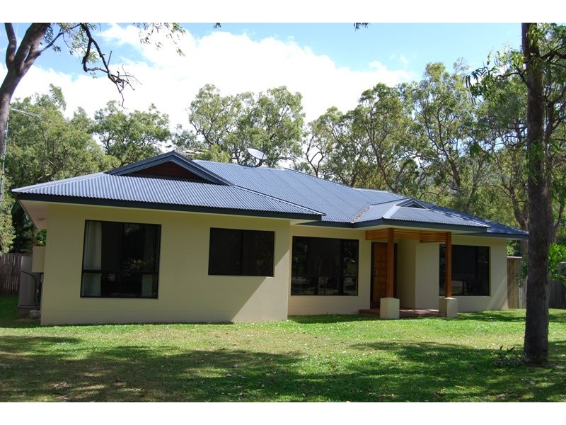 9 Clarke Street Nelly, Magnetic Island QLD 4819