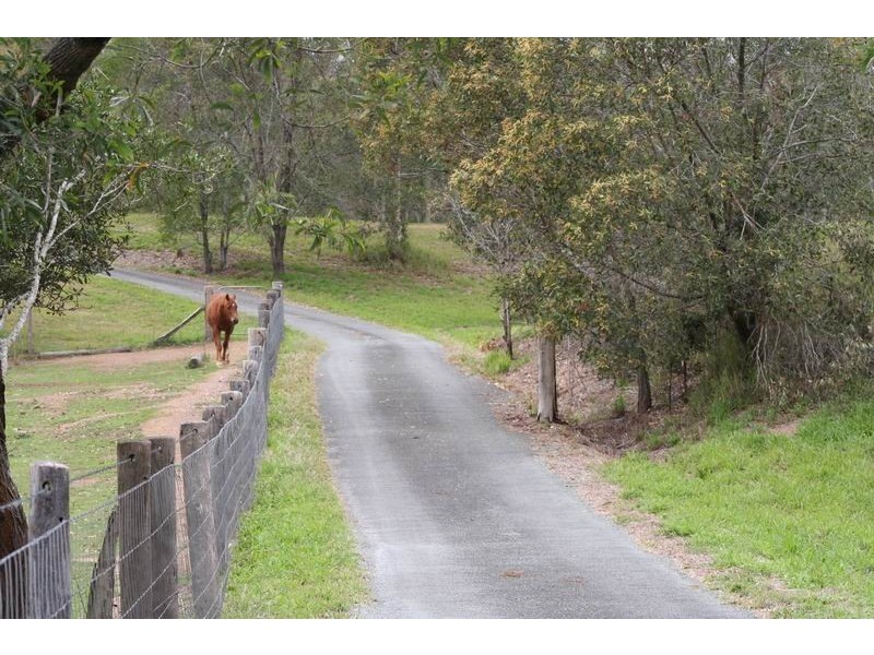 133 McLean Road South, Samford QLD 4520