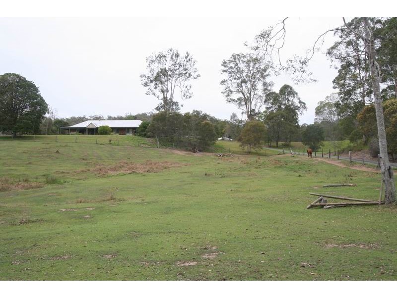 133 McLean Road South, Samford QLD 4520
