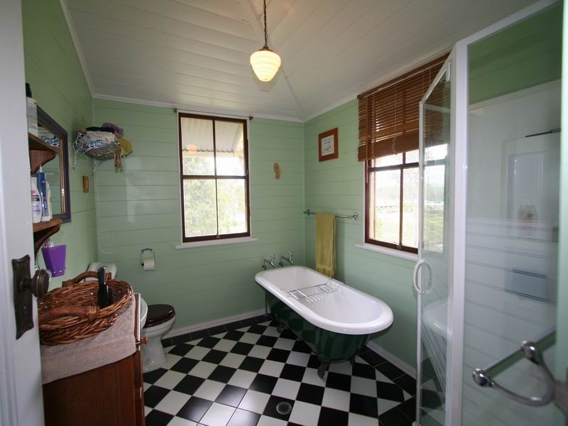 Camp Mountain QLD 4520