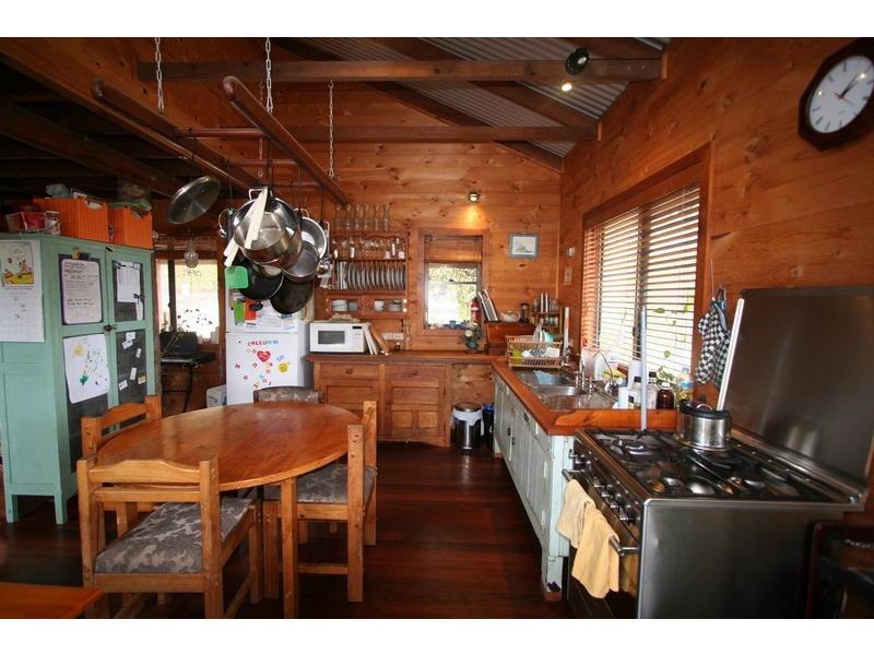 Armstrong Creek QLD 4520