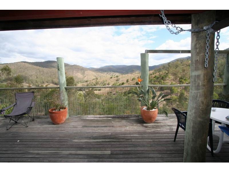 Armstrong Creek QLD 4520