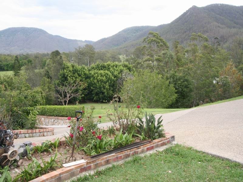 6 Midwood Court, Samford QLD 4520