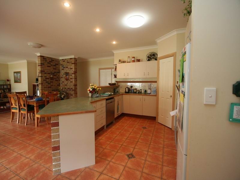 6 Midwood Court, Samford QLD 4520