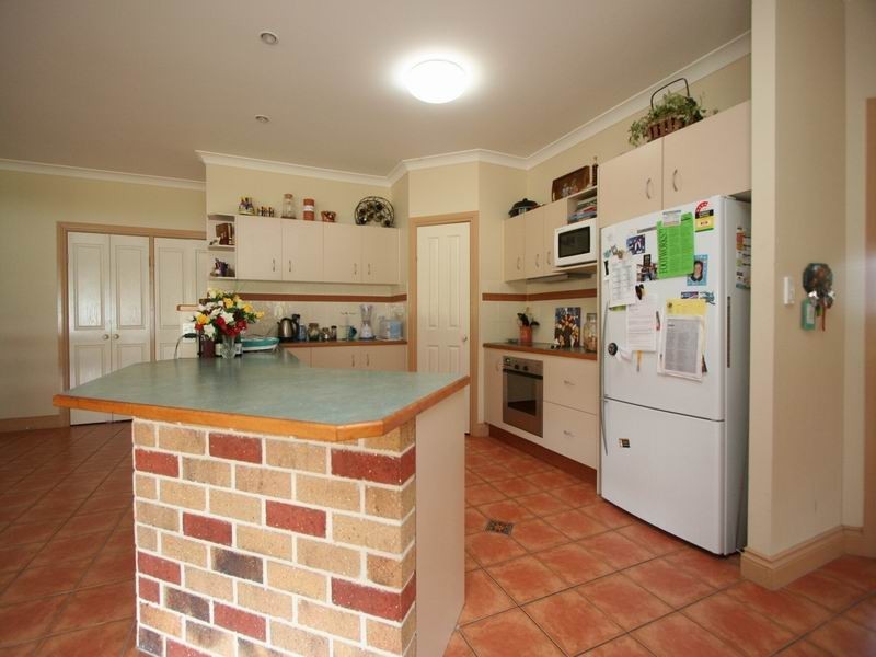 6 Midwood Court, Samford QLD 4520