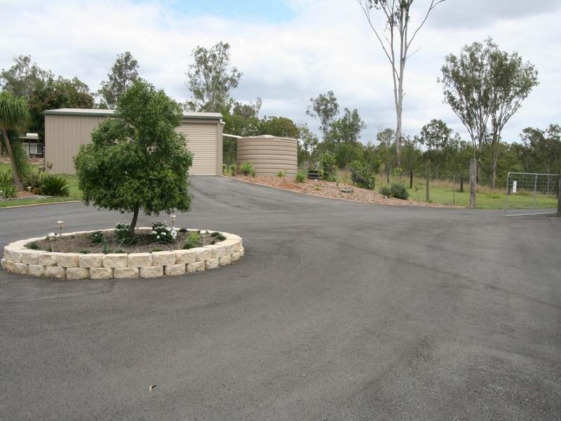 47 Camp Mountain Road, Camp Mountain QLD 4520