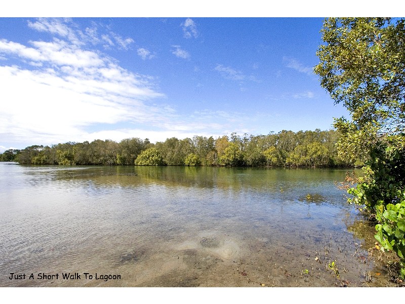 1 Crown Street, Fingal Head NSW 2487