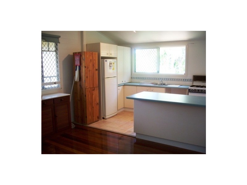 13 Humphrey Street, West End QLD 4810