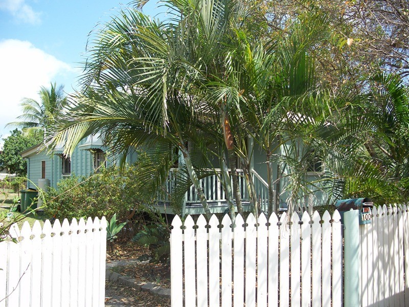 100 Tenth Avenue, Railway Estate QLD 4810