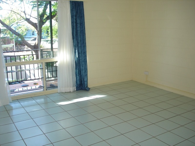 10/19 Ryan Street, North Ward QLD 4810