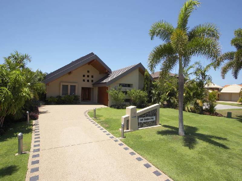 105 Keith Williams Drive, Cardwell QLD 4849