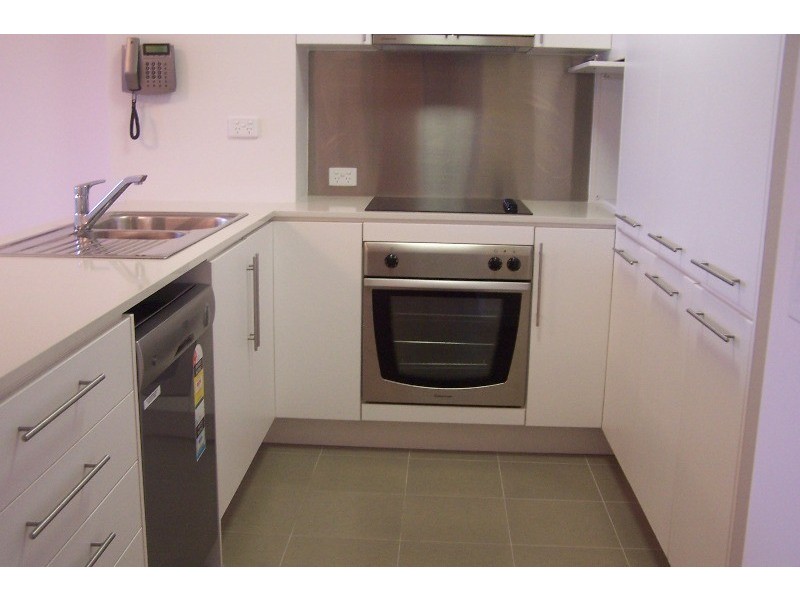 10/8-32 Stanley Street, Townsville QLD 4810