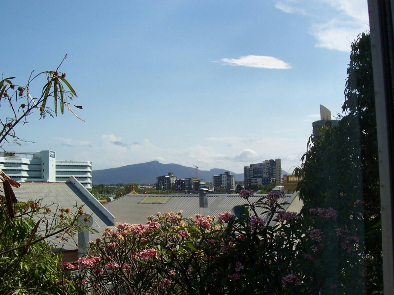 10 Melton Terrace, Townsville QLD 4810