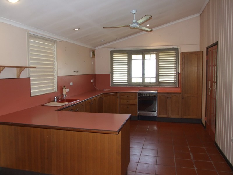 111 Tully Street, South Townsville QLD 4810