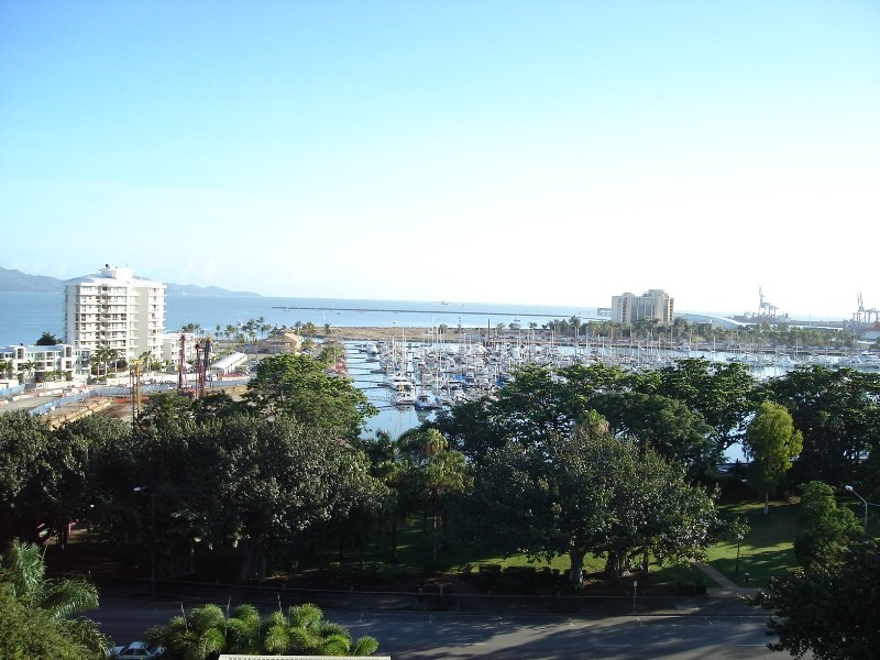 11/23a Cleveland Terrace, North Ward QLD 4810