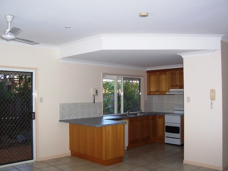 1/15 Primrose Street, Belgian Gardens QLD 4810