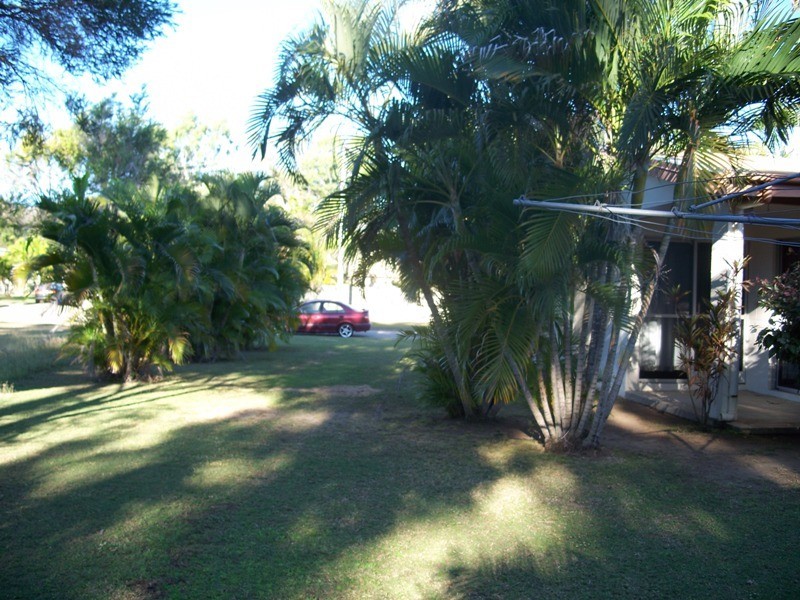 11 Karina Crescent, Rasmussen QLD 4815
