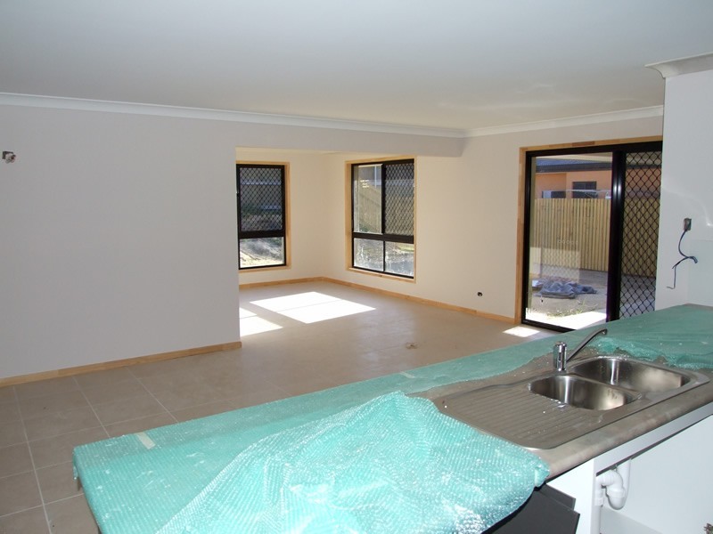 11 Rangeleigh Court, Mount Louisa QLD 4814