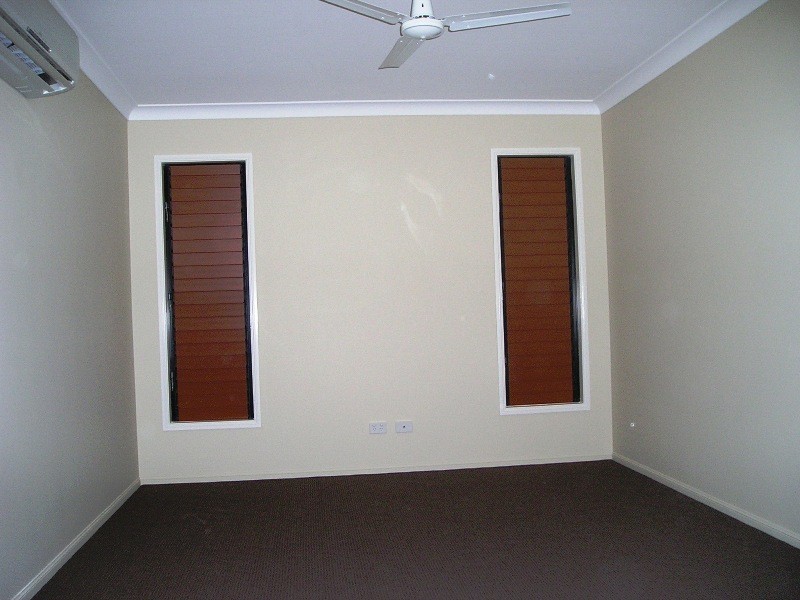 11 Hemple Street, Bushland Beach QLD 4818