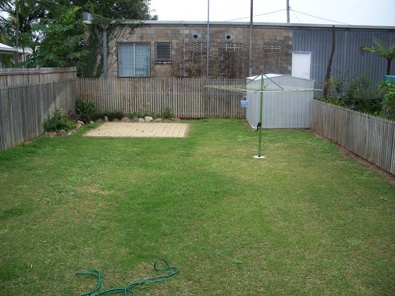 11 Seventh Street, Railway Estate QLD 4810