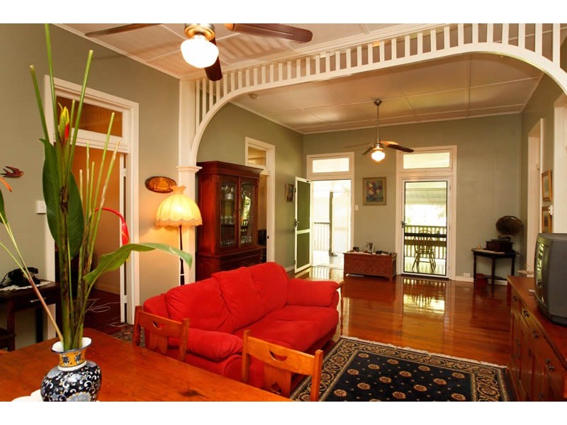 12 Haughton Street, Mundingburra QLD 4812