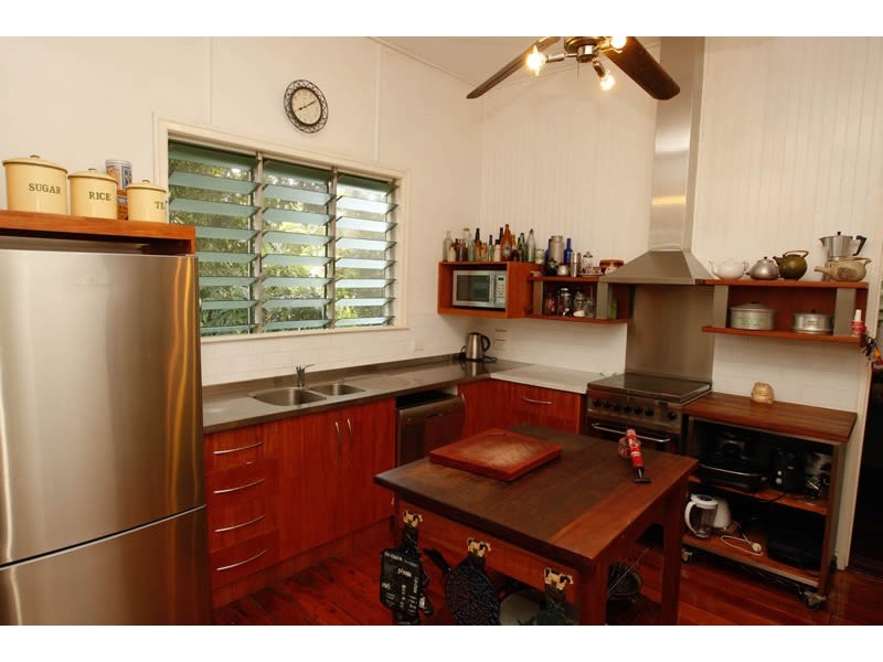 12 Haughton Street, Mundingburra QLD 4812