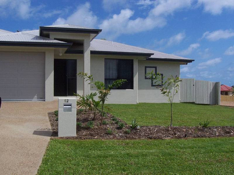 12 Baxendell Place, Bushland Beach QLD 4818