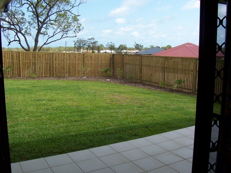 12 Baxendell Place, Bushland Beach QLD 4818