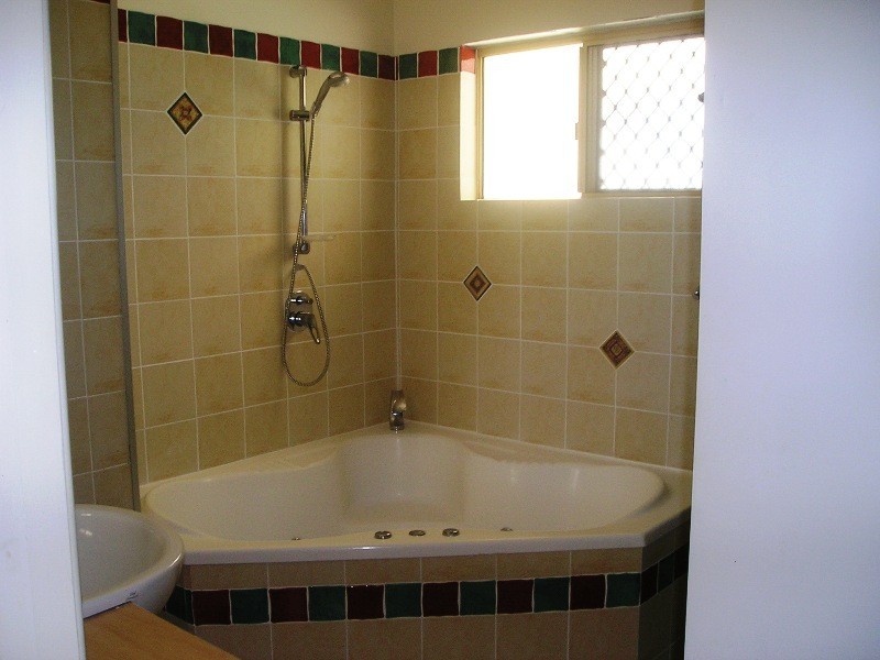 12 Richardson Street, Douglas QLD 4814